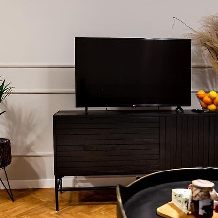 Апартаменты Elegant, Comfortable In The Heart Of Warsaw! Экстерьер фото