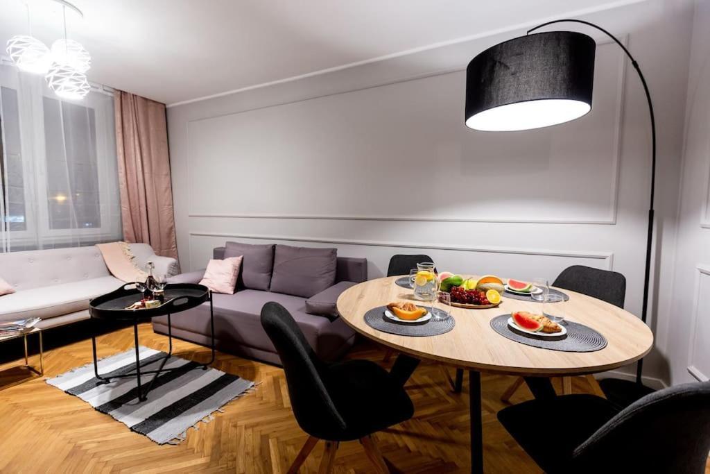 Апартаменты Elegant, Comfortable In The Heart Of Warsaw! Экстерьер фото