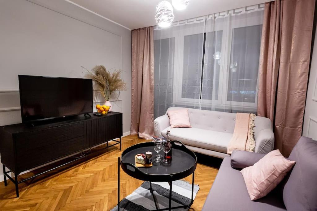 Апартаменты Elegant, Comfortable In The Heart Of Warsaw! Экстерьер фото
